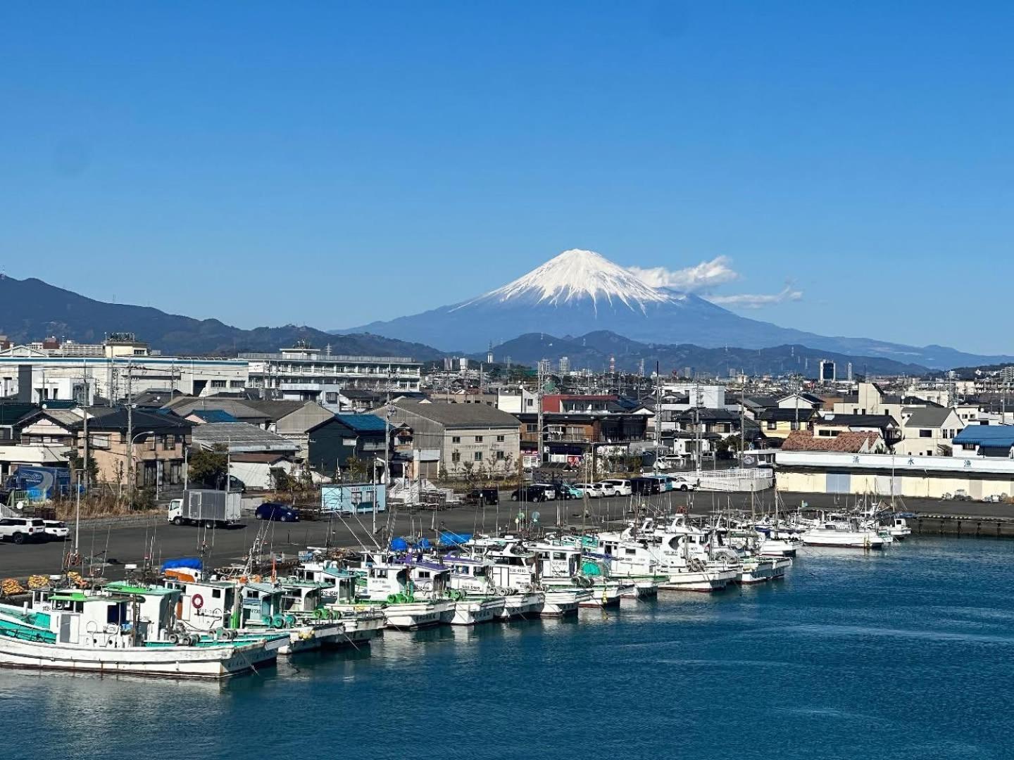 海と山に囲まれた静かな港町の オーシャンビュー 個室ゲストハウスeat&Stay Romey Сидзуока Экстерьер фото